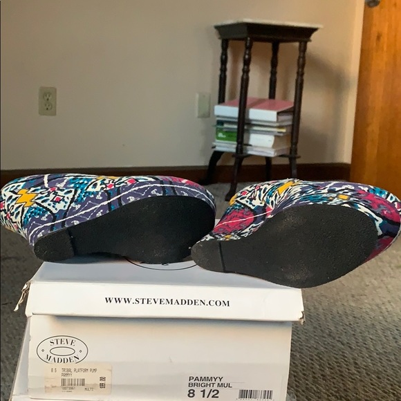 Steve Madden Wedge heel! - Picture 6 of 6